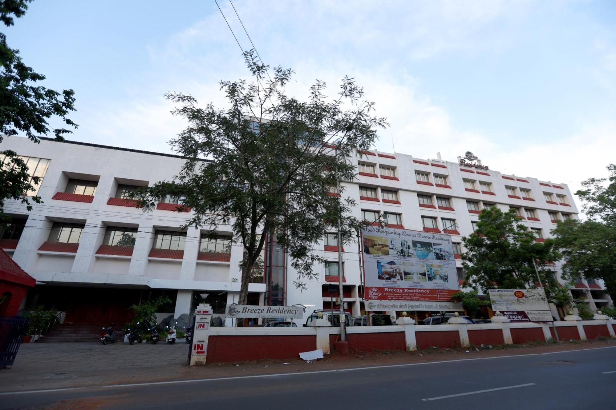 Hotel Breeze Residency Tiruchirappalli Exterior foto